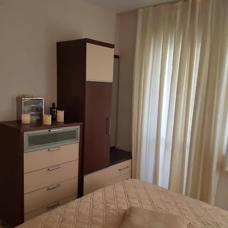 Green 207 Apartment *